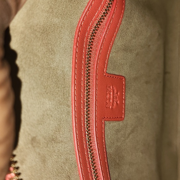 Authentic MCM Anna tote - Picture 6 of 7